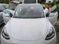Usado Tesla Model Y Standard Range 219 kW (299 CV) 2023 Blanco SUV