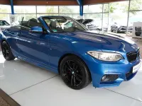 Gebraucht BMW 220 Sport Line 190 PS (139 kW) 2015 Blau Cabrio