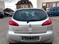 Gebraucht Mitsubishi Colt Motion 95 PS (69 kW) 2006 Silber Kleinwagen