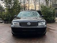 Gebraucht VW Bora 101 PS (74 kW) 2003 Schwarz Kombi