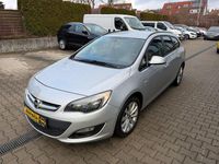 Gebraucht Opel Astra Active 140 PS (102 kW) 2013 Silber Kombi