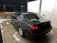 Gebraucht BMW 523 M Sport 177 PS (130 kW) 2006 Schwarz Limousine