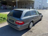 Gebraucht Mercedes E220 150 PS (110 kW) 2005 Kombi