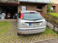 Gebraucht Ford Focus 105 PS (77 kW) 2002 Silber Kleinwagen