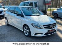 Gebraucht Mercedes B180 AMG line 109 PS (80 kW) 2014 Weiß Van / Kleinbus