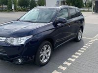 Gebraucht Mitsubishi Outlander Plus 150 PS (110 kW) 2015 Blau SUV