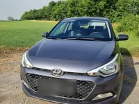 Gebraucht Hyundai i20 84 PS (61 kW) 2017 Grau Kleinwagen