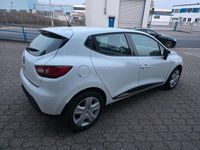 Gebraucht Renault Clio IV LIMITED 73 PS (53 kW) 2016 Weiß Limousine