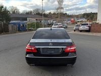 Gebraucht Mercedes E350 Avantgarde 265 PS (194 kW) 2011 Schwarz Limousine