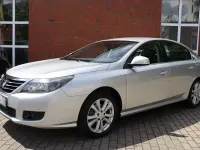 Gebraucht Renault Latitude 140 PS (102 kW) 2011 Silber Limousine