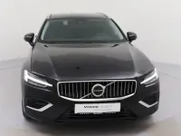 Gebraucht Volvo V60 Core 350 PS (257 kW) 2025 Schwarz Kombi