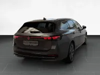 Gebraucht VW Passat Elegance 272 PS (200 kW) 2026 Grau Kombi