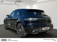 Gebraucht Porsche Macan 265 PS (194 kW) 2023 Tiefschwarzmetallic SUV