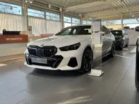 Gebraucht BMW i5 Performance 250 kW (340 PS) 2026 Alpinweiss iii Limousine