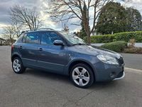 Gebraucht Skoda Fabia 86 PS (63 kW) 2012 Grau Limousine