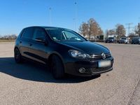 Gebraucht VW Golf VI 105 PS (77 kW) 2011 Schwarz Kleinwagen