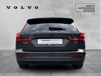 Gebraucht Volvo V60 Core 163 PS (119 kW) 2024 Platinum grey / metallic Kombi
