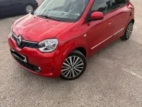 Używany Renault Twingo Intens 60 kW (82 KM) 2022 Czerwony Hatchback
