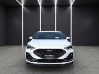 Używany Ford Focus ST 280 KM (205 kW) 2022 Biały Sedan/Limuzyna