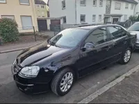 Gebraucht VW Jetta Freestyle 122 PS (89 kW) 2011 Schwarz Limousine