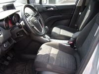 Second-hand Opel Meriva 110 CP (80 kW) 2015 Argintiu Monovolum
