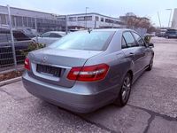 Gebraucht Mercedes E200 136 PS (100 kW) 2011 Silber Limousine