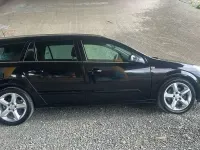 Gebraucht Opel Astra Sport 150 PS (110 kW) 2009 Saphirschwarz mi2 Kombi