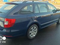 Gebraucht Skoda Superb Active 160 PS (117 kW) 2014 Blau Kombi