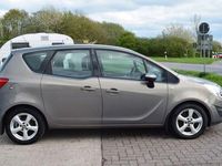 Gebraucht Opel Meriva Edition 140 PS (102 kW) 2012 Braun Van / Kleinbus