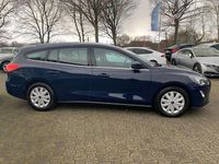 Gebraucht Ford Focus Cool & Connect 120 PS (88 kW) 2020 Blau (blazerblau) Kombi