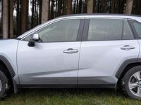 Gebraucht Toyota RAV4 175 PS (128 kW) 2022 Silber SUV