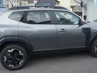 Neu Dacia Duster Extreme 140 PS (102 kW) 2025 Grau SUV