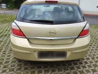 Używany Opel Astra 105 KM (77 kW) 2004 Żółty Sedan/Limuzyna