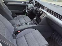 Gebraucht VW Passat Business 150 PS (110 kW) 2024 Schwarz Kombi