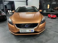 Gebraucht Volvo V40 Kinetic 150 PS (110 kW) 2012 Vibrant copper / metallic Kombi