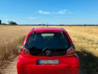 Gebraucht Toyota Aygo 68 PS (50 kW) 2010 Rot Kleinwagen