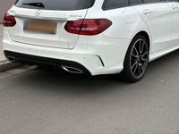 Gebraucht Mercedes C220 194 PS (142 kW) 2018 Weiß Kombi