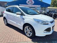 Gebraucht Ford Kuga Individual 179 PS (131 kW) 2015 Weiß SUV
