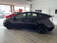 Gebraucht Toyota Prius Executive 99 PS (72 kW) 2015 Rot Limousine