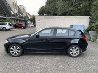 Gebraucht BMW 118 143 PS (105 kW) 2011 Schwarz Kleinwagen