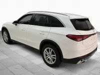 Gebraucht Mercedes GLC220 220 PS (161 kW) 2024 Polarweiss SUV