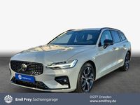 Gebraucht Volvo V60 Plus 197 PS (144 kW) 2025 Vapour grey Kombi