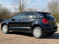 Gebraucht VW Polo Black Edition 60 PS (44 kW) 2014 Schwarz Limousine