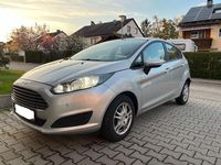 Używany Ford Fiesta SYNC Edition 101 KM (74 kW) 2014 Srebrny Hatchback