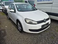 Gebraucht VW Golf VI Comfortline 122 PS (89 kW) 2011 Candyweiß Kleinwagen