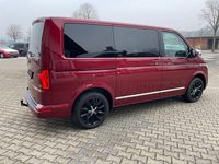 Gebraucht VW Multivan 199 PS (146 kW) 2021 Rot Van