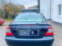 Gebraucht Mercedes E500 306 PS (225 kW) 2004 Blau Limousine