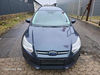 Gebraucht Ford Focus 115 PS (84 kW) 2014 Blau Kombi