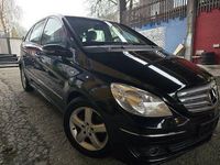 Gebraucht Mercedes B200 140 PS (102 kW) 2007 Schwarz Van / Kleinbus
