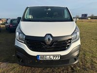 Gebraucht Renault Trafic 90 PS (66 kW) 2015 Weiß Van / Kleinbus